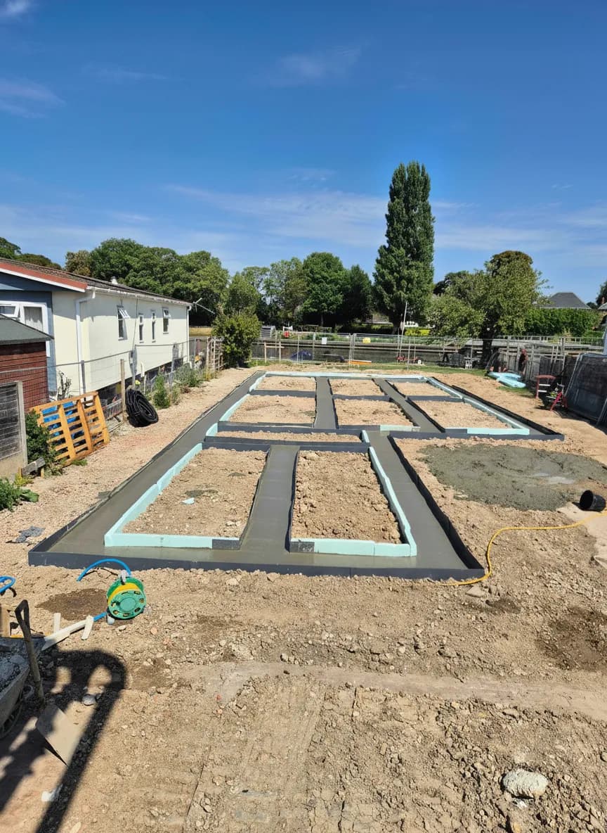 CFA Piling at Tudor Rose, Chertsey, Surrey, photo 3